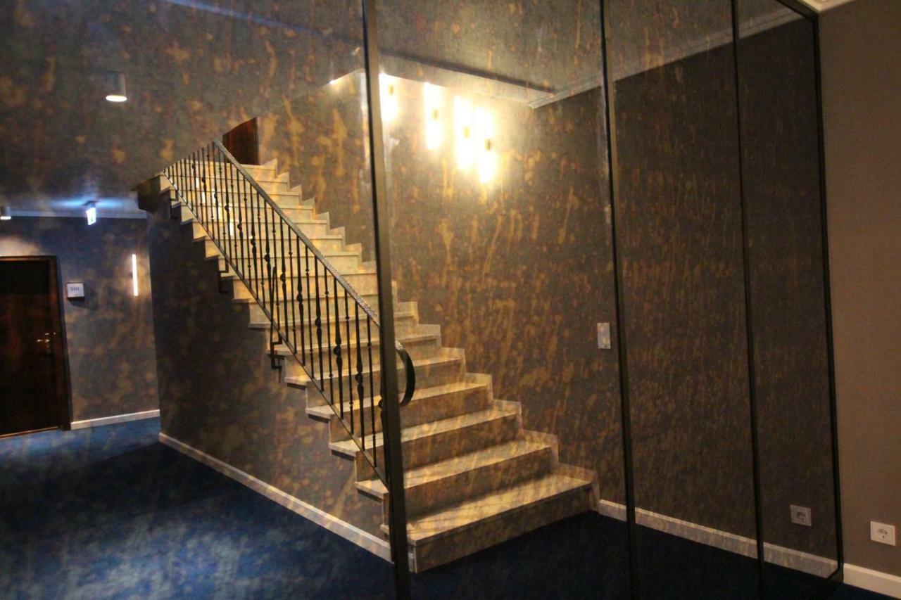 Hotel Tari Höchberg المظهر الخارجي الصورة